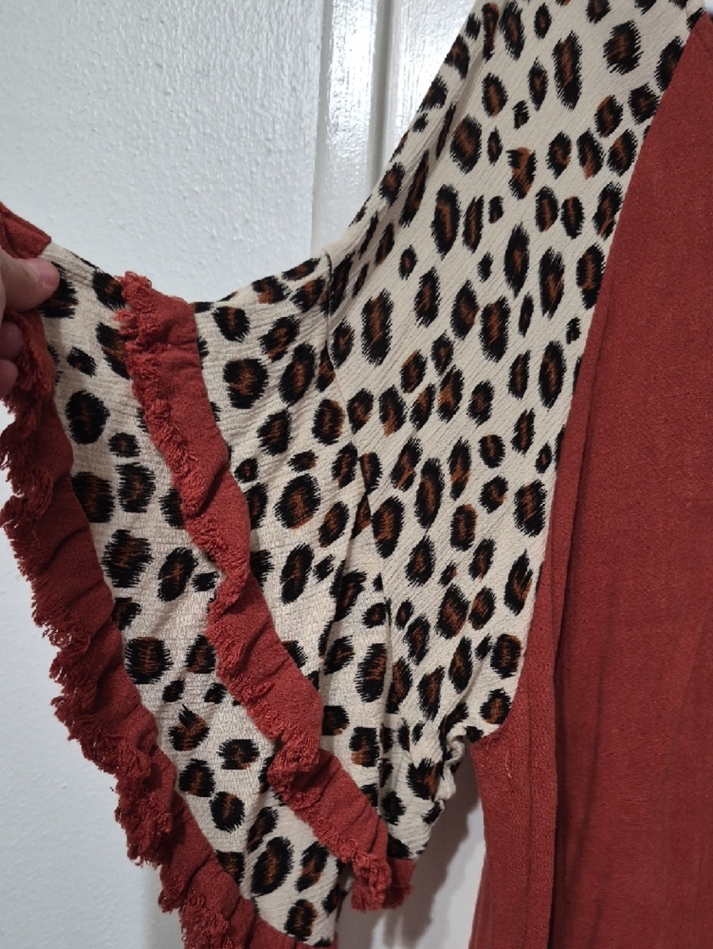 Umgee Rust Tunic with Leopard-Print Ruffle Sleeves - Picture 2 of 5